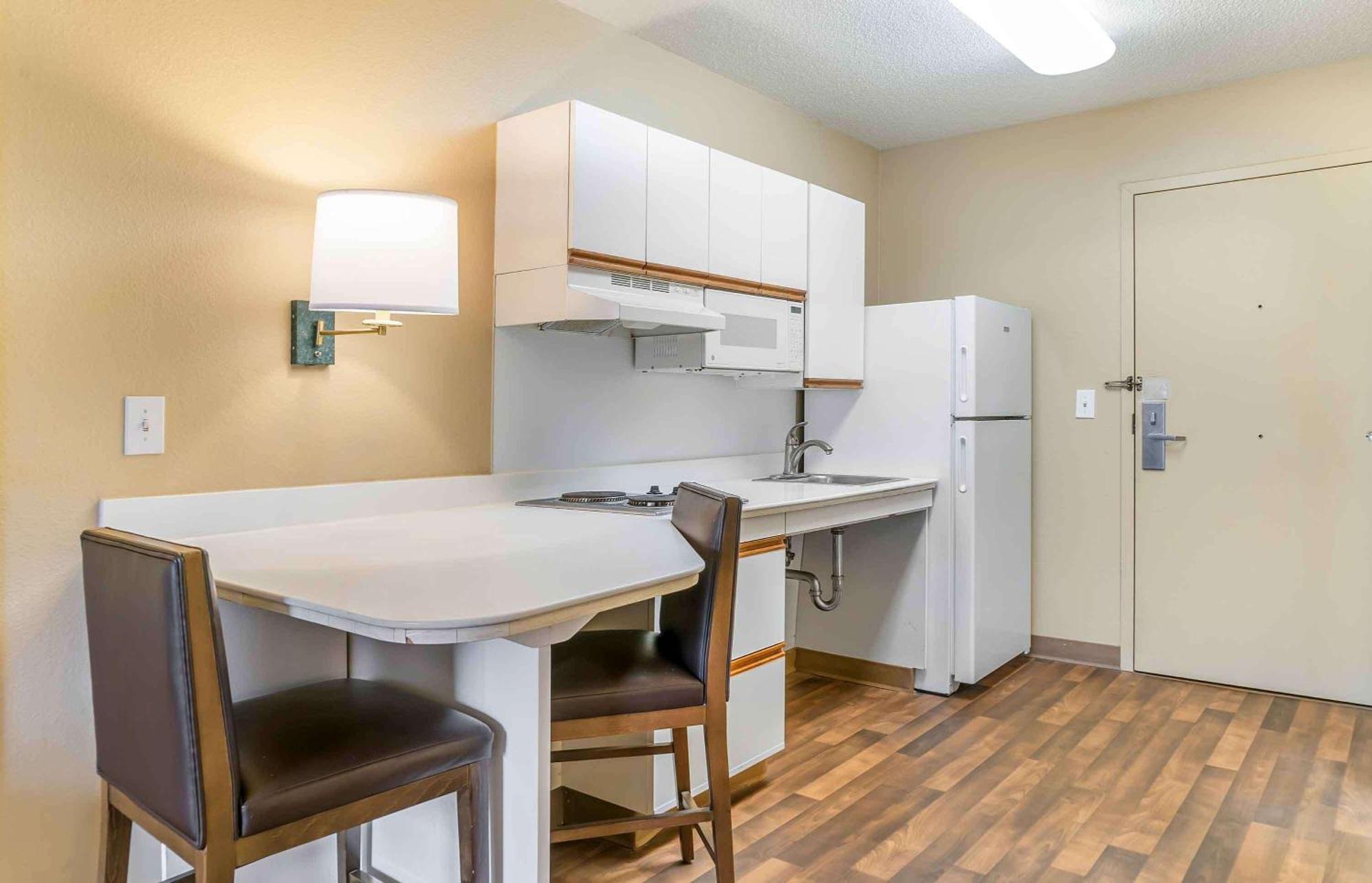 Auburn Hills Extended Stay Inn Экстерьер фото