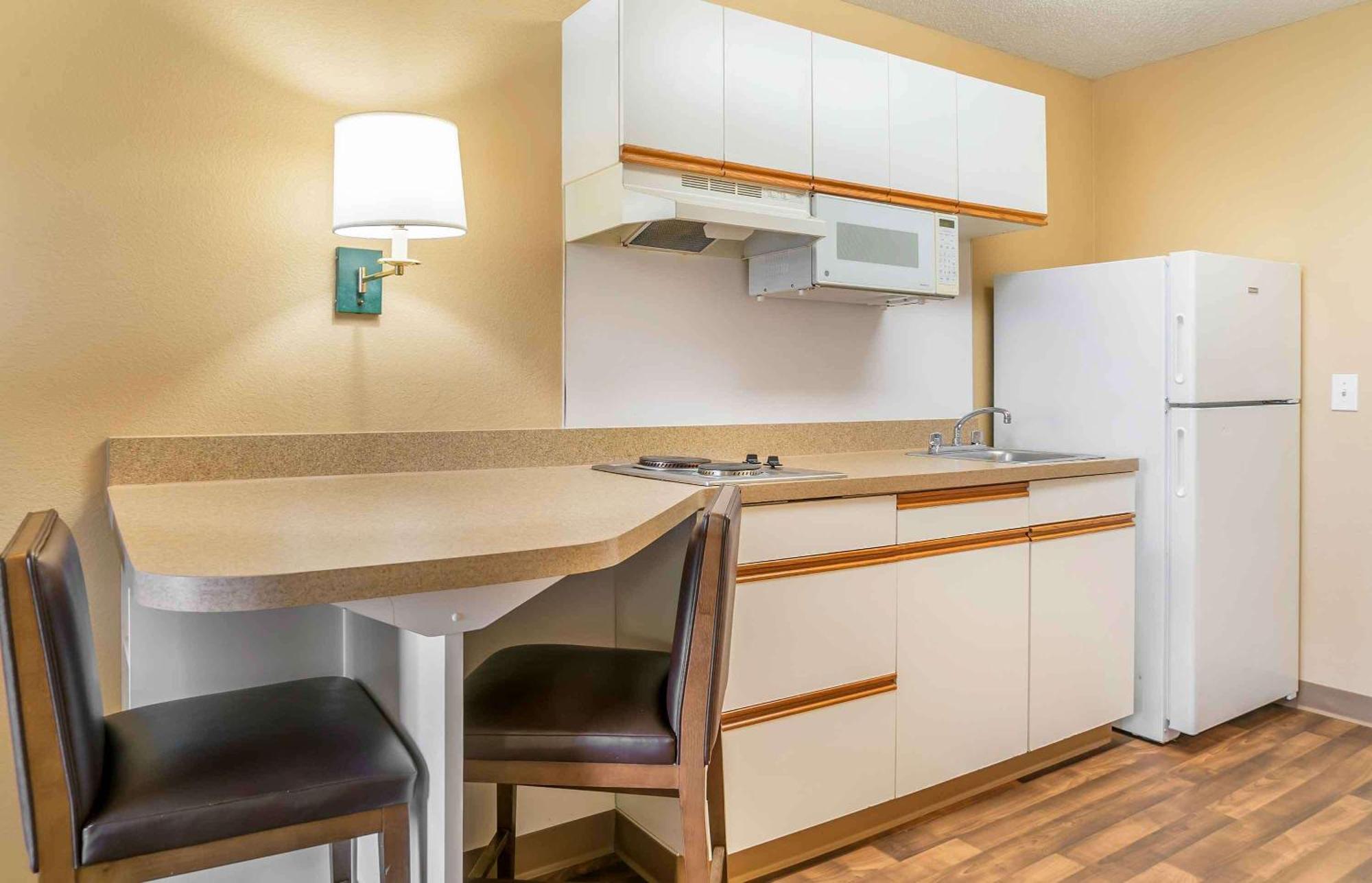 Auburn Hills Extended Stay Inn Экстерьер фото