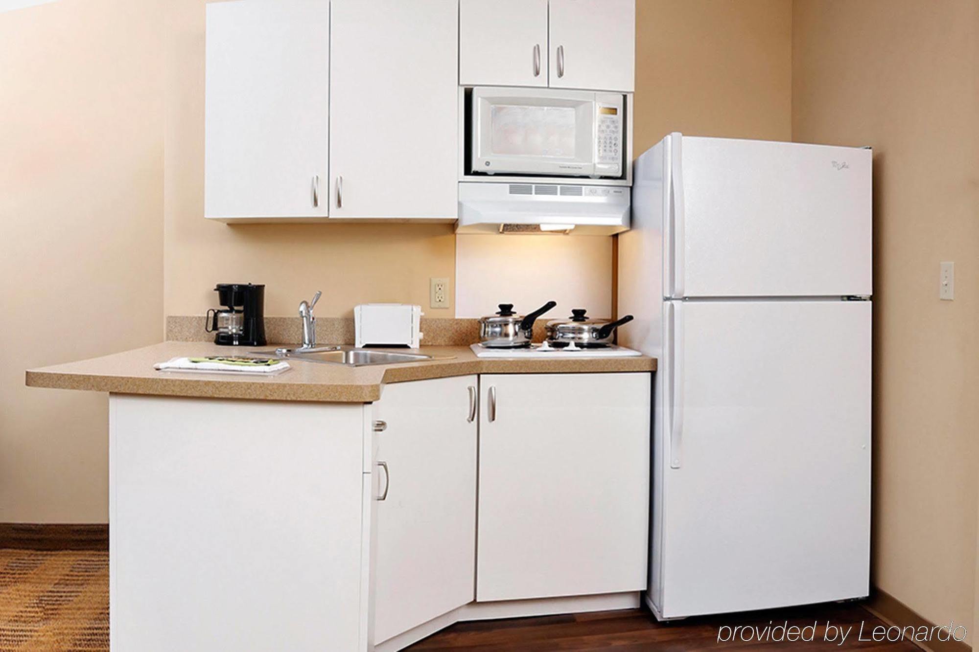 Auburn Hills Extended Stay Inn Экстерьер фото